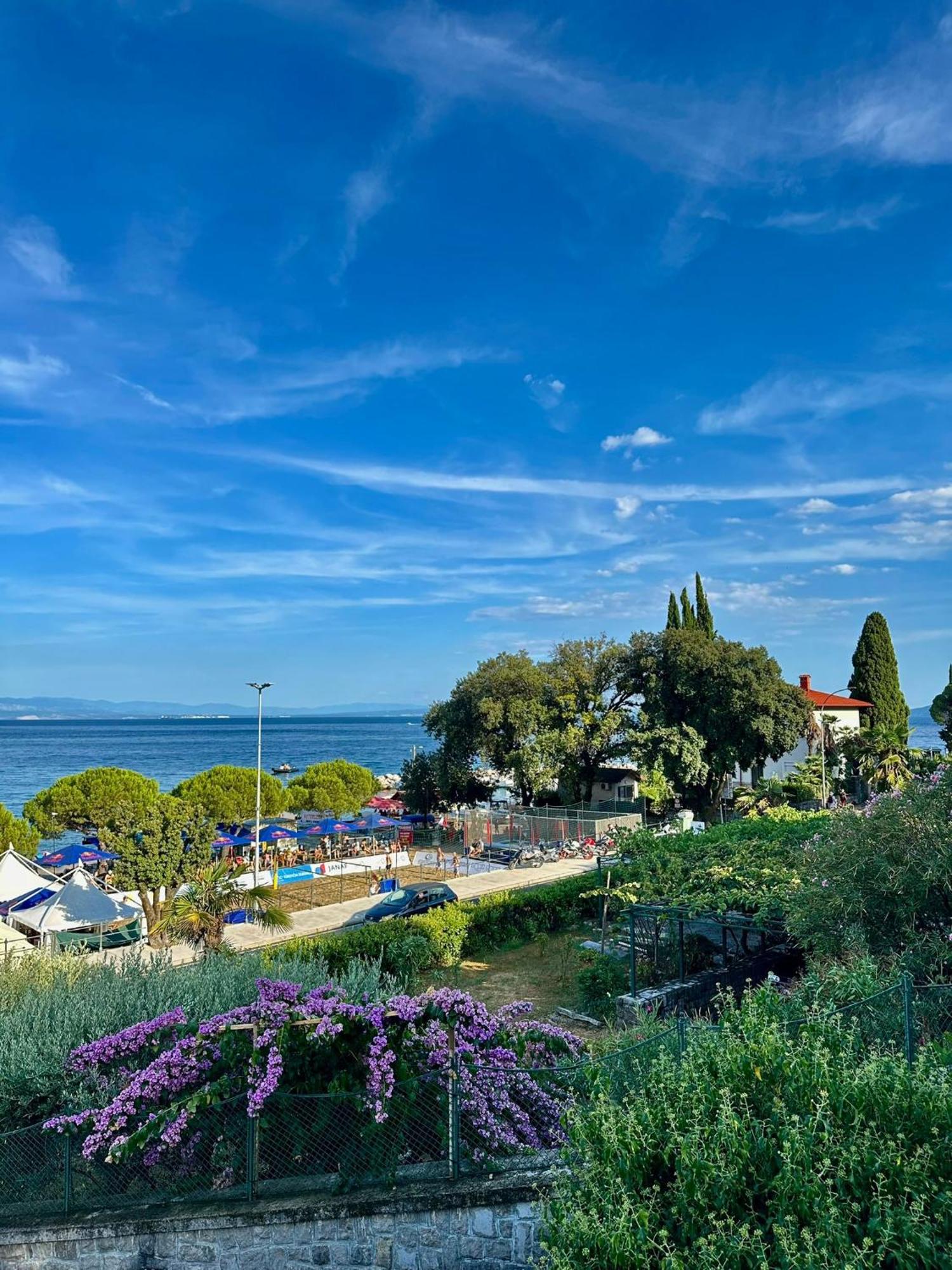 Apartments Opatija-Icici Bagian luar foto